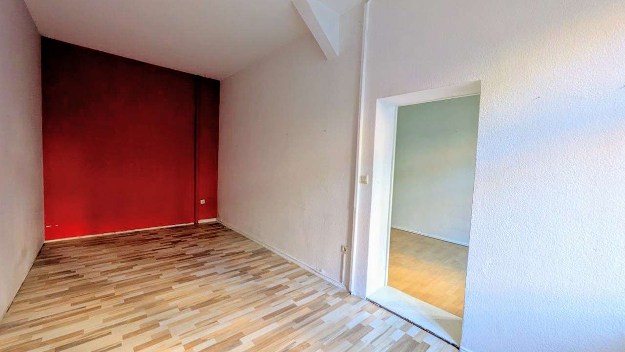4 Zimmer Erdgeschosswohnung mit Terrassenmöglichkeit in Steglitz, Berlin – Bild 3