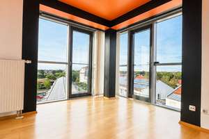 **HAUNSTETTEN** Moderne und lichtdurchflutete 2 ZKB- Wohnung mit TG- Stellplatz im Campanile