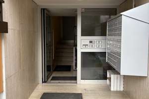 Gepflegte 1-Zimmer-Wohnung mit Balkon & Einbauküche in München-Am Hart – Starenweg 10, 80937 Am Hart, München – Vorschaubild 4