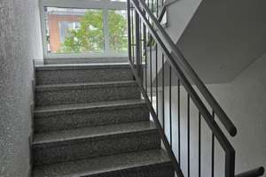 Renovierte 3 Zimer-Wohnung mit Aufzug, Garage, Balkonkraftwerk, Video-Sprechanlage (insgesamt: 1.140 – Von-der-Mark-Str. 17, 47137 Mittelmeiderich, Duisburg – Vorschaubild 3