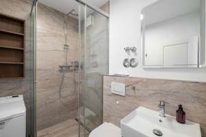 Helle, hochwertig sanierte City-Wohnung am Alexanderplatz – Die vollständige Adresse der Immobilie erhältst du vom Anbieter., 10178 Mitte (Ortsteil), Berlin – Vorschaubild 5