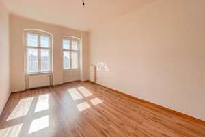 SONNIGE & KLASSISCH SCHÖNE ALTBAUWOHNUNG MIT BALKON & PERFEKTEM GRUNDRISS! ARNIMKIEZ! PROVISIONSFREI – Behmstraße 67, 10439 Prenzlauer Berg, Berlin – Vorschaubild 2