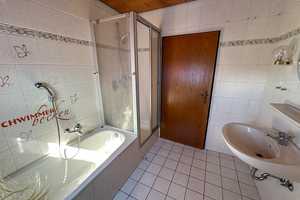 **Top Lage, zwei Wohneinheiten, getrennte Heizungsanlagen, vollunterkellert, Dachterrasse mitten in  – Emsland (Kreis) – Vorschaubild 17