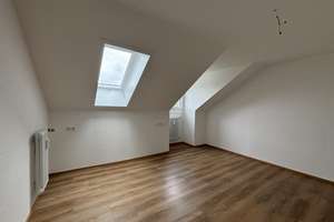 Schöne 3-Zimmer-Dachgeschosswohnung in Neu-Ulm – Bradleystraße 16, 89231 Neu-Ulm – Vorschaubild 7