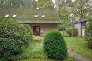 Doppelhaushälfte in idyllischer Lage mit 2 Garagen auf 1000 m² Grund. – Buchholz in der Nordheide, Harburg (Kreis), 21244 Harburg (Kreis) – Vorschaubild 3