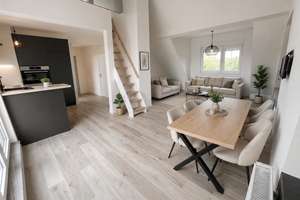Erstbezug – hochwertig neu ausgebautes Dachgeschoss mit Maisonette-Charakter und Loggia in Dortmund-