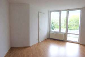 Attraktive, ruhige 2-Zimmer-Wohnung in München-Oberföhring – Die vollständige Adresse der Immobilie erhältst du vom Anbieter., 81927 Oberföhring, München – Vorschaubild 3