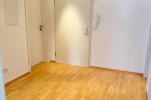 Schöne 3-Zi.-Whg. mit EBK und zwei Balkonen in Fürth Unterfarrnbach – Die vollständige Adresse der Immobilie erhältst du vom Anbieter., 90766 Unterfarrnbach, Fürth – Vorschaubild 3