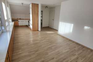 Schöne 1-Zimmer-Dachgeschosswohnung mit Einbauküche in der Sebaldus-Siedlung Erlangen – Die vollständige Adresse der Immobilie erhältst du vom Anbieter., 91058 Sebaldus, Erlangen – Vorschaubild 5