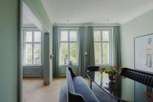 Designwohnung im Berliner Altbau mit 3,40 m Decken, Fischgrätparkett und kuratiertem Interieur – Die vollständige Adresse der Immobilie erhältst du vom Anbieter., 10969 Kreuzberg, Berlin – Vorschaubild 5