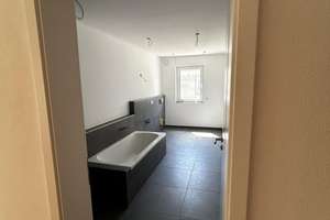 Süd-West EG Wohnung mit großer Terrasse, nähe Zentrum Ingolstadt – Die vollständige Adresse der Immobilie erhältst du vom Anbieter., 85051 Münchener Straße, Ingolstadt – Vorschaubild 6