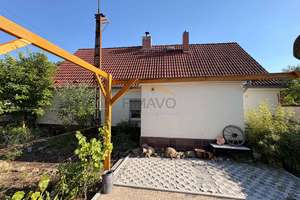 Familienfreundliches Einfamilienhaus mit großem Grundstück, Kamin, Nebengebäuden und viel Potenzial – Die vollständige Adresse der Immobilie erhältst du vom Anbieter., 1979 Lauchhammer – Vorschaubild 4