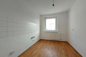 *Die Treppen hinauf zu Ihrer neuen Wohnung* – 39104 Altstadt, Magdeburg – Vorschaubild 7