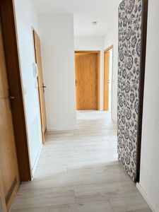 Frisch Renovierte Dachgeschosswohnng mit Balkon !