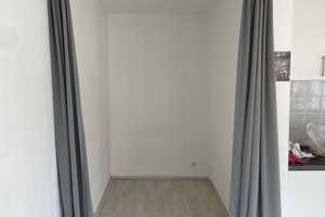Helle 1-Zimmer-Wohnung mit Balkon und Einbauküche in Köln Neuehrenfeld – Köln – Vorschaubild 4