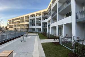 Ansprechende 2-Zimmer-EG-Wohnung mit Einbauküche & Terrasse/Garten in München – Henschelstraße 29, 81249 Lochhausen, München – Vorschaubild 6