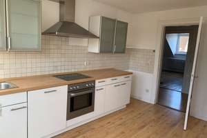 Altbauwohnung in zentraler Lage über den Dächern Kiels mit großer Doppelgarage – Wilhelminenstraße 18, 24103 Damperhof, Kiel – Vorschaubild 6