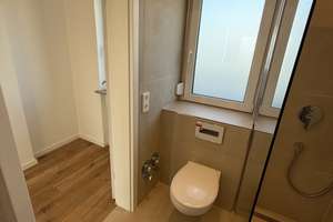 Penthouse-Feeling in Stuttgart:  Rundum-Balkon & TG-Stellplatz (saniert 2024) – Wildunger Straße 43, 70372 Seelberg, Stuttgart – Vorschaubild 7