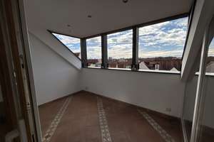 Hochwertige 3-Zimmer-Maisonette mit Loggia, Schwedenofen & Einbauküche in Toplage Ingolstadts – Ludwigstr. 14, 85049 Mitte, Ingolstadt – Vorschaubild 3