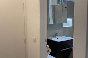 Voll ausgestattete 1-Zimmer-Wohnung mit Balkon in Top-Lage Charlottenburg – Kaiser-Friedrich-Straße 43, 10627 Charlottenburg, Berlin – Vorschaubild 2