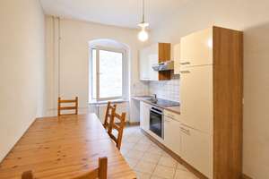 Seltene Familienwohnung in Charlottenburg – 4 Zimmer, Wohnküche, Bad & Gäste-WC – Die vollständige Adresse der Immobilie erhältst du vom Anbieter., 10627 Charlottenburg, Berlin – Vorschaubild 7