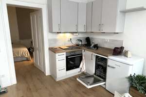 Attraktive 1-Zimmer-Wohnung mit Einbauküche im EG, in Köln-Deutz! – Die vollständige Adresse der Immobilie erhältst du vom Anbieter., 50679 Deutz, Köln – Vorschaubild 2