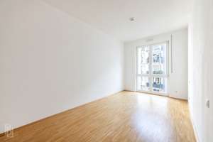 Helle 3-Zimmer-Wohnung mit großzügigem Balkon in ruhigem Wohnensemble – 10179 Mitte (Ortsteil), Berlin – Vorschaubild 3