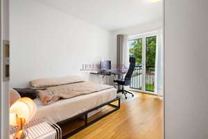 Exklusive 2-Zimmer Wohnung mit EBK, Terrasse, Garten und Doppel-TG-Stellplatz am Donaustrand! – 93059 Innenstadt, Regensburg – Vorschaubild 9