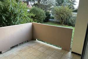 1 Zimmer Hochparterre - Wohnung mit Balkon - Ihre Perfekte Wohnung in Stuttgart Bad-Cannstatt ! – 70374 Sommerrain, Stuttgart – Vorschaubild 2