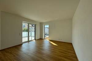 3-Zimmer-Wohnung im 2. Obergeschoss – Die vollständige Adresse der Immobilie erhältst du vom Anbieter., 83278 Traunstein – Vorschaubild 2