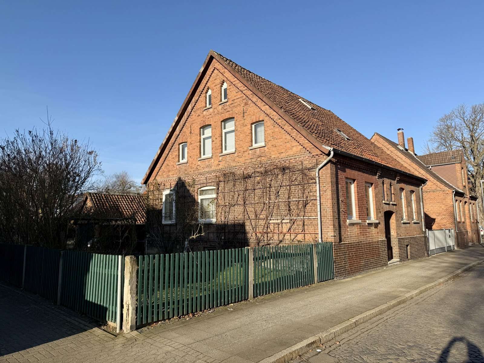 Charmanter Denkmalschutz für Ihre Wohnträume mit Potenzial, Hannover – Bild 1