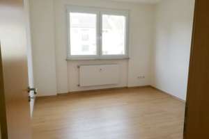 Schöne 4-Zimmer-Wohnung zentral und dennoch ruhig  in GE-Bulmke – Hildegardstr. 15, 45888 Bulmke-Hüllen, Gelsenkirchen – Vorschaubild 4