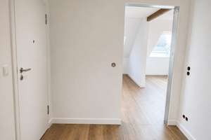 Hochwertiger Erstbezug im Dachgeschoss mit Einbauküche - ca. 95 m² - mit Stellplatz in ruhiger Lage – 8371 Glauchau – Vorschaubild 15