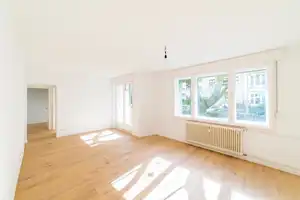 Bezugsfrei & provisionsfrei: 3-Zimmer-Wohnung mit Sonnenbalkon in Top-Zustand! – Berlin – Vorschaubild 1