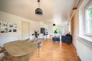 Exklusives Reetdachanwesen mit großzügiger Auffahrt, Kamin & Gartenidylle – Rendsburg-Eckernförde (Kreis) – Vorschaubild 3
