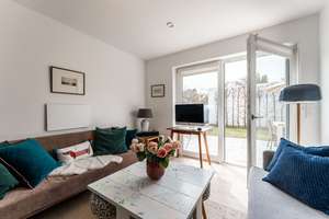 Hochwertig ausgestattete Gartenwohnung in ruhiger Lage – Die vollständige Adresse der Immobilie erhältst du vom Anbieter., 81825 Waldtrudering, München – Vorschaubild 2