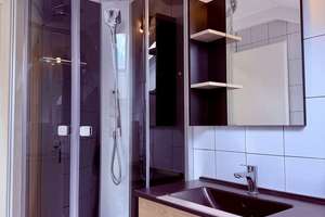 Lichtdurchflutete 2-Zimmer-DG-Wohnung in Poppelsdorf – renoviert & mit EBK – Sebastianstraße 17, 53115 Poppelsdorf, Bonn – Vorschaubild 6