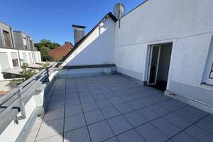 SEHR SCHÖNES EINFAMILIENHAUS MIT STELLPLATZ, DACHTERRASSE UND EINLIEGERWOHNUNG IN KLETTENBERG – Die vollständige Adresse der Immobilie erhältst du vom Anbieter., 50939 Klettenberg, Köln – Vorschaubild 22