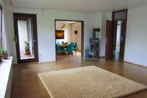 2-Familienhaus + Freizeiträumen im UG / 3 Garagen & schöner Garten – Die vollständige Adresse der Immobilie erhältst du vom Anbieter., 72768 Degerschlacht, Reutlingen – Vorschaubild 6