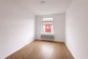 3-Zimmer Wohnung mit Balkon in Bremerhaven zu vermieten! – Schillerstraße 88, 27570 Geestemünde, Bremerhaven – Vorschaubild 2