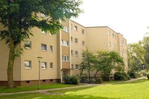 Charmante 3-Zimmer-Etagenwohnung in Krefeld – 66 m² mit Badfenster und Vinylboden