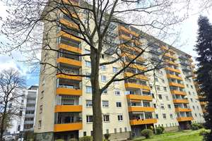 St. Johann, Preußenstraße: ETW 3 ZKB mit Balkon und Stellplatz