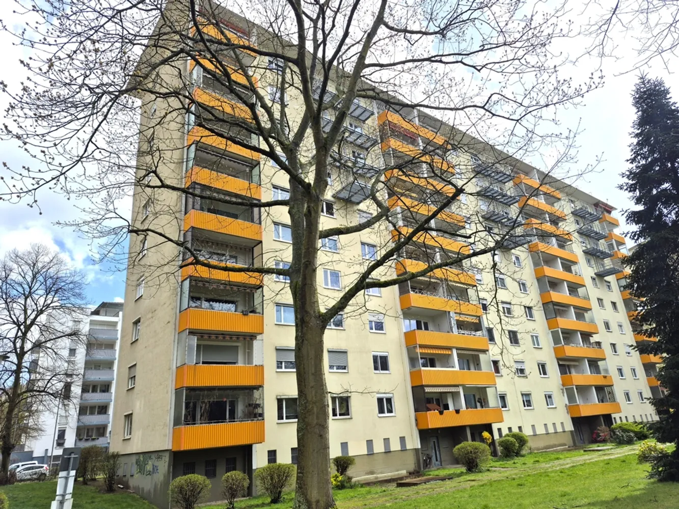 St. Johann, Preußenstraße: ETW 3 ZKB mit Balkon und Stellplatz, Stadtverband Saarbrücken Kreis – Bild 1