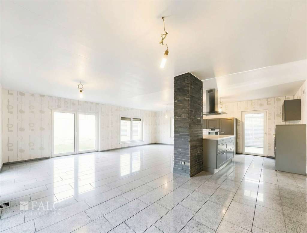 Immobilie in Rheinbrohl - Moderner Bungalow mit großzügigem Garten und Garage - Bild 4