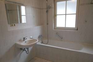 Ruhige, helle 2-Zimmer-Whg. München-Trudering neu renoviert, U-Bahn+S-Bahn ca. 7 Minuten       – Die vollständige Adresse der Immobilie erhältst du vom Anbieter., 81825 Gartenstadt Trudering, München – Vorschaubild 4