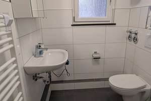 ** Studieren in Karlsruhe = Möblierte 1- Zimmer Wohnung mit Balkon unweit der Uni – Kreuzstr. 3, 76133 Innenstadt-Ost, Karlsruhe – Vorschaubild 4