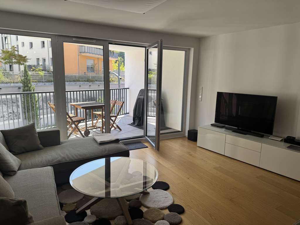 250 m bis zum Marktplatz! 3-Zimmer-Wohnung von privat zu verkaufen.