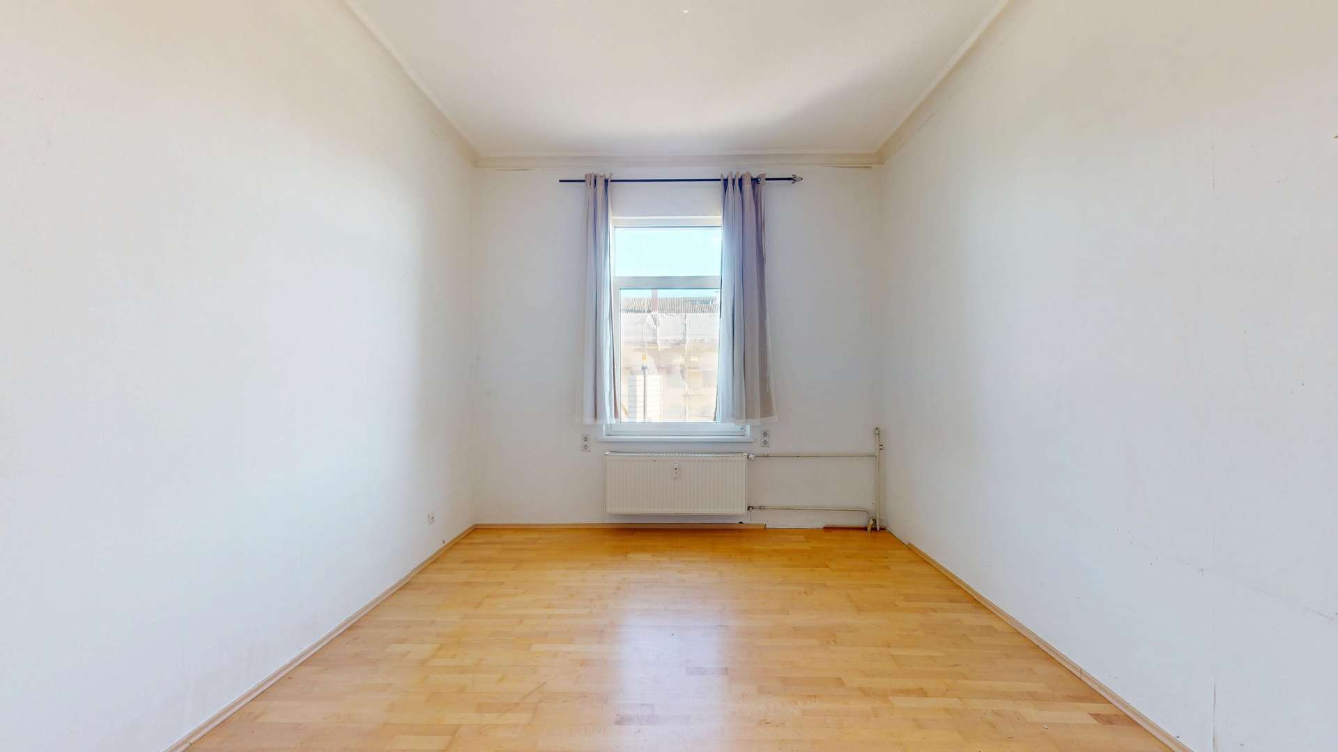 Immobilie in Aulendorf - Wohn- und Geschäftshaus mit Gewerbe im EG und zwei großzügigen Wohnungen in Bahnhofsnähe - Bild 9