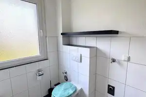 //  3 Zimmer Wohnung mit Balkon // – Richard-Wagner-Straße 1, 47226 Duisburg – Vorschaubild 5