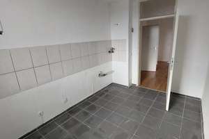 Hochwertige 3-Zimmer-Wohnung mit Balkon im 8. Stock in Mönchengladbach-Römerbrunnen – Römerbrunnen 25, 41238 Mülfort, Mönchengladbach – Vorschaubild 6